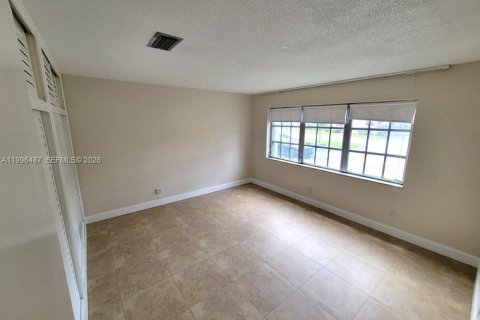 Condominio en alquiler en Hollywood, Florida, 1 dormitorio, 63.17 m2 № 2058427 - foto 5