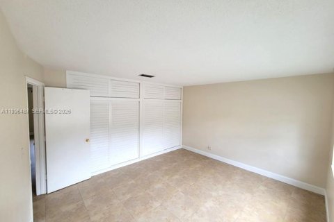 Condominio en alquiler en Hollywood, Florida, 1 dormitorio, 63.17 m2 № 2058427 - foto 4