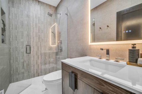 Villa ou maison à vendre à Hollywood, Floride: 6 chambres № 2047476 - photo 30