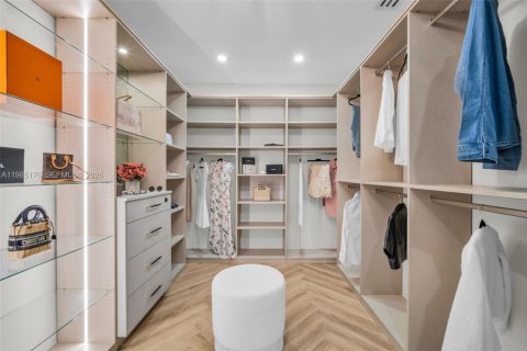 Villa ou maison à vendre à Hollywood, Floride: 6 chambres № 2047476 - photo 24