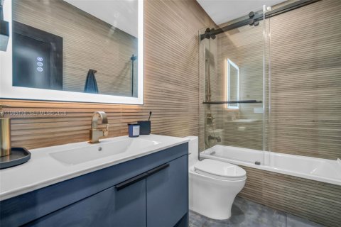 Villa ou maison à vendre à Hollywood, Floride: 6 chambres № 2047476 - photo 28