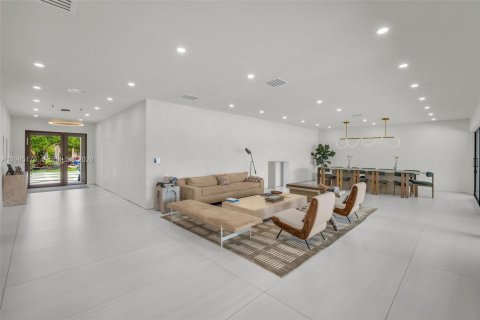 Villa ou maison à vendre à Hollywood, Floride: 6 chambres № 2047476 - photo 5