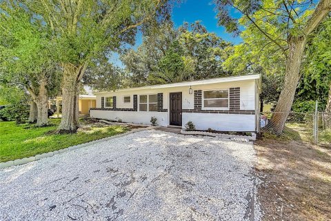 Villa ou maison à vendre à Pinellas Park, Floride: 4 chambres, 111.48 m2 № 2315337 - photo 15