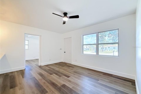 Villa ou maison à vendre à Pinellas Park, Floride: 4 chambres, 111.48 m2 № 2315337 - photo 20