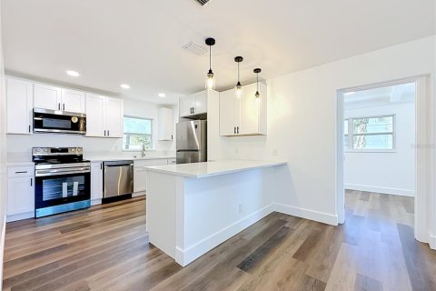 Villa ou maison à vendre à Pinellas Park, Floride: 4 chambres, 111.48 m2 № 2315337 - photo 23