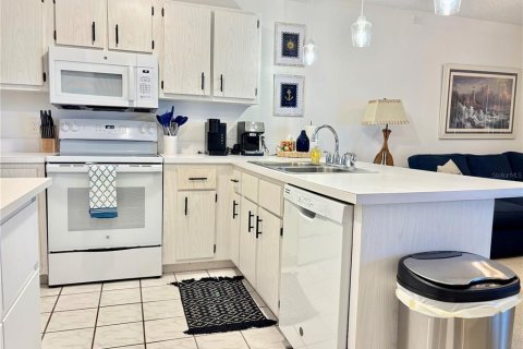 Copropriété à louer à New Smyrna Beach, Floride: 1 chambre, 86.21 m2 № 1903222 - photo 7