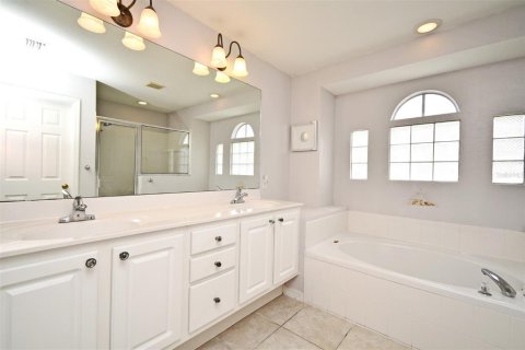 House in DeBary, Florida 3 bedrooms, 155.15 sq.m. № 1613310 - photo 23