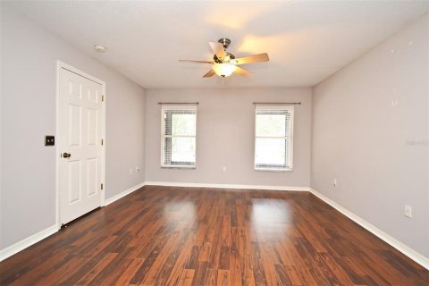 House in DeBary, Florida 3 bedrooms, 155.15 sq.m. № 1613310 - photo 17