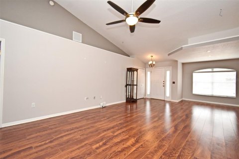 House in DeBary, Florida 3 bedrooms, 155.15 sq.m. № 1613310 - photo 8