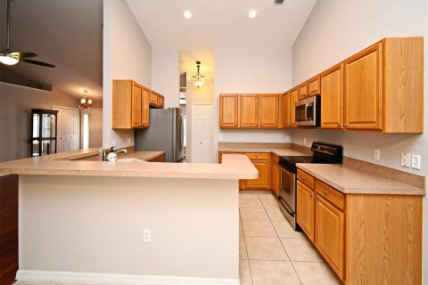House in DeBary, Florida 3 bedrooms, 155.15 sq.m. № 1613310 - photo 12