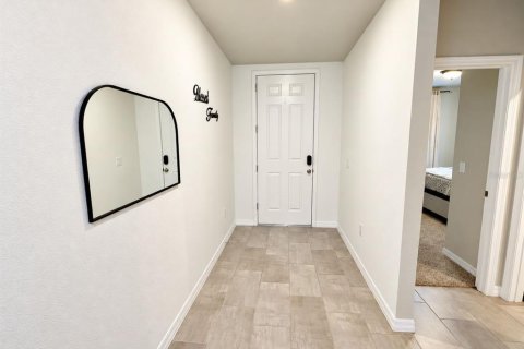 Villa ou maison à louer à Haines City, Floride: 4 chambres, 183.76 m2 № 2413446 - photo 5