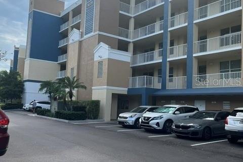 Condo à Largo, Floride, 2 chambres  № 2402900