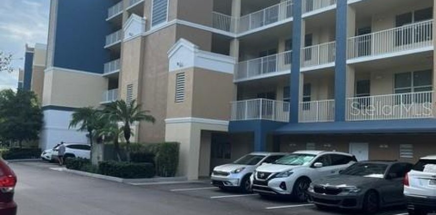 Condo à Largo, Floride, 2 chambres  № 2402900