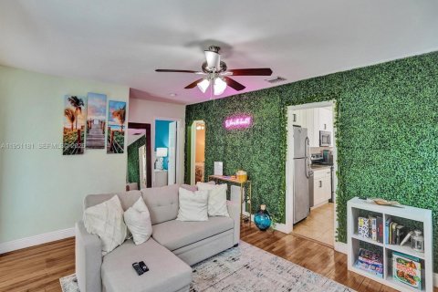 Снять в аренду виллу или дом в Форт-Лодердейл, Флорида 2 спальни, 333.52м2, № 2007222 - фото 9