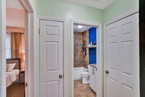 Снять в аренду виллу или дом в Форт-Лодердейл, Флорида 2 спальни, 333.52м2, № 2007222 - фото 18