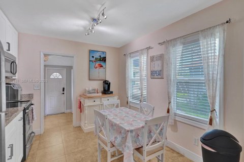 Снять в аренду виллу или дом в Форт-Лодердейл, Флорида 2 спальни, 333.52м2, № 2007222 - фото 10