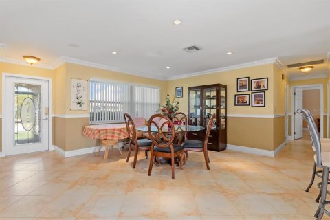 Villa ou maison à vendre à Port Charlotte, Floride: 3 chambres, 138.42 m2 № 2147732 - photo 21