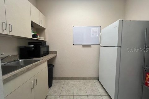 Immobilier commercial à louer à Sanford, Floride: 10.87 m2 № 2108698 - photo 12
