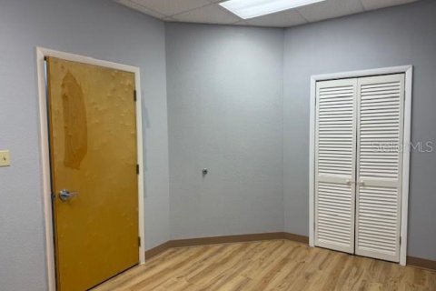 Immobilier commercial à louer à Sanford, Floride: 10.87 m2 № 2108698 - photo 7