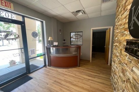 Immobilier commercial à louer à Sanford, Floride: 10.87 m2 № 2108698 - photo 5