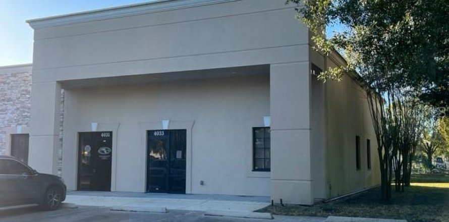Immobilier commercial à Sanford, Floride 10.87 m2 № 2108698