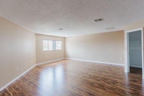 House in Holiday, Florida 5 bedrooms, 291.16 sq.m. № 1746826 - photo 14