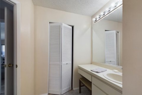 House in Bradenton, Florida 3 bedrooms, 151.43 sq.m. № 1513909 - photo 28