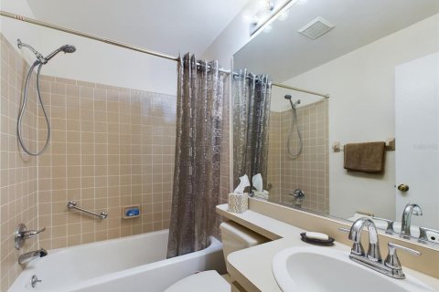 House in Bradenton, Florida 3 bedrooms, 151.43 sq.m. № 1513909 - photo 21