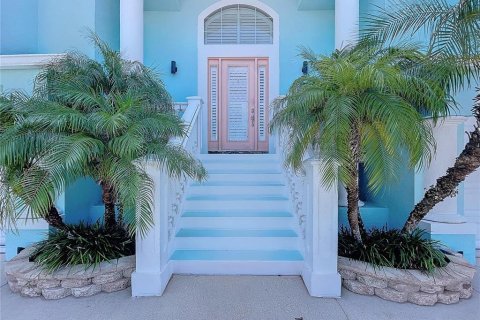 House in Hernando Beach, Florida 3 bedrooms, 182 sq.m. № 1274133 - photo 16