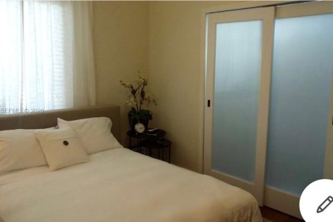 Villa ou maison à vendre à South Miami, Floride: 3 chambres, 116.96 m2 № 2068491 - photo 8