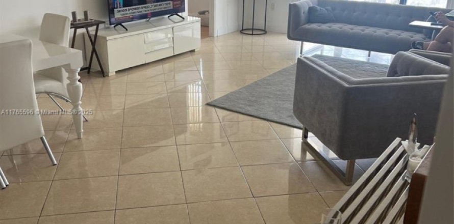 Condo in Bal Harbour, Florida, 2 bedrooms  № 1727163