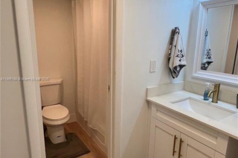 Снять в аренду кондоминиум в Авентура, Флорида 1 спальня, 68.84м2, № 1947555 - фото 3