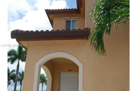 Touwnhouse à Homestead, Floride 3 chambres, 132.48 m2 № 2183646
