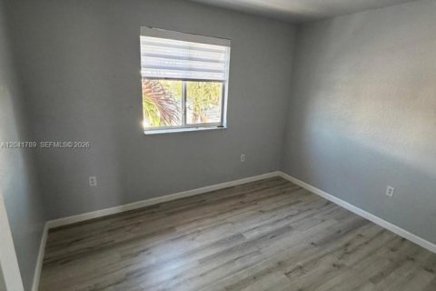 Touwnhouse à louer à Homestead, Floride: 3 chambres, 132.48 m2 № 2183646 - photo 9