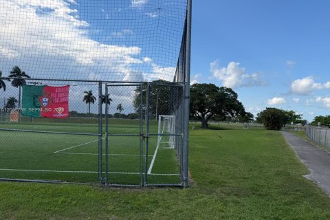 Touwnhouse à louer à Homestead, Floride: 3 chambres, 132.48 m2 № 2183646 - photo 25
