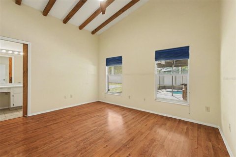 House in Brandon, Florida 3 bedrooms, 147.53 sq.m. № 2157808 - photo 10