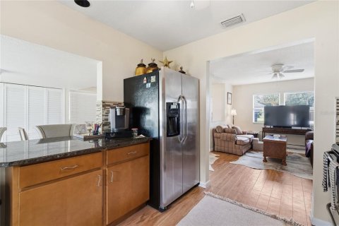 Villa ou maison à louer à Tampa, Floride: 4 chambres, 146.6 m2 № 2414867 - photo 24