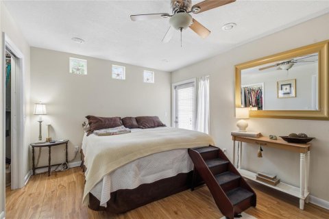 Villa ou maison à louer à Tampa, Floride: 4 chambres, 146.6 m2 № 2414867 - photo 13