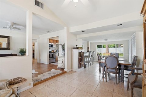 Villa ou maison à louer à Tampa, Floride: 4 chambres, 146.6 m2 № 2414867 - photo 21