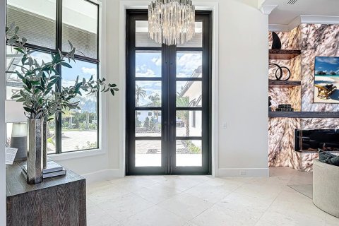Casa en venta en Fort Myers, Florida, 5 dormitorios, 633.78 m2 № 2135925 - foto 9