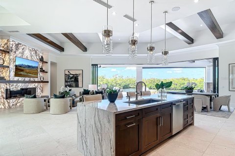 Casa en venta en Fort Myers, Florida, 5 dormitorios, 633.78 m2 № 2135925 - foto 18