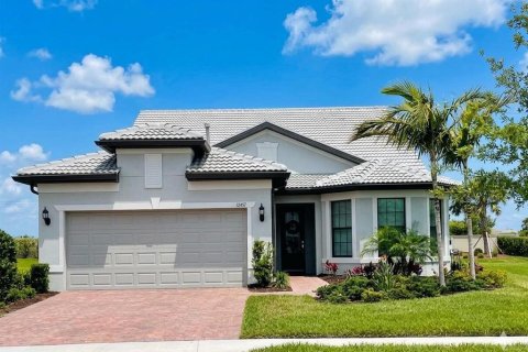 House in Sarasota, Florida 5 bedrooms, 296.27 sq.m. № 2101060