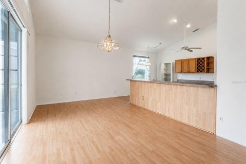 Купить виллу или дом в Клермон, Флорида 9 комнат, 185.8м2, № 2280479 - фото 8