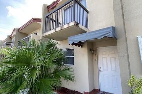 Villa ou maison à Miami, Floride 3 chambres, 102.19 m2 № 1945707