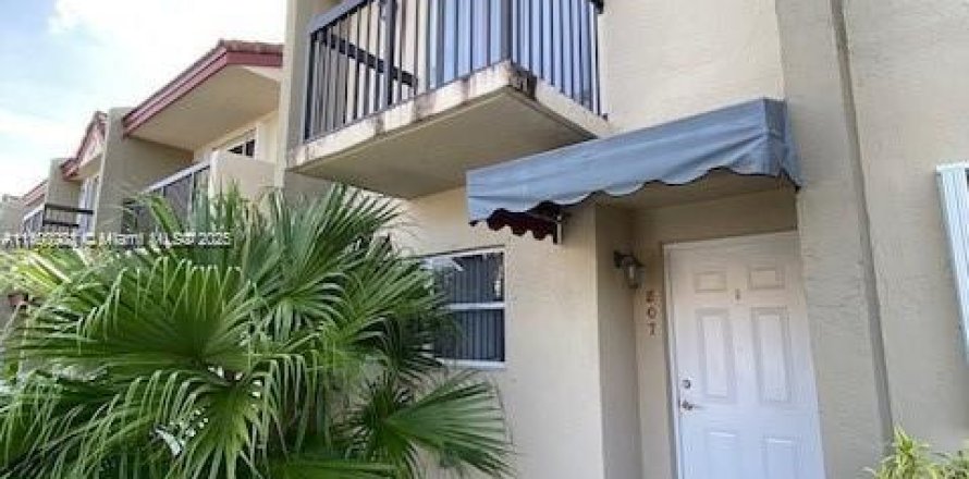 Villa ou maison à Miami, Floride 3 chambres, 102.19 m2 № 1945707