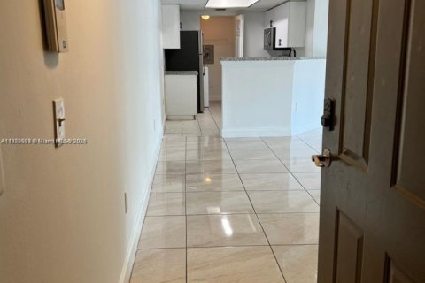 Купить кондоминиум в Коконат Крик, Флорида 3 спальни, 120.68м2, № 1958022 - фото 5