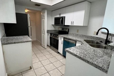 Купить кондоминиум в Коконат Крик, Флорида 3 спальни, 120.68м2, № 1958022 - фото 7