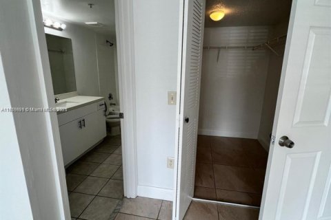 Купить кондоминиум в Коконат Крик, Флорида 3 спальни, 120.68м2, № 1958022 - фото 12