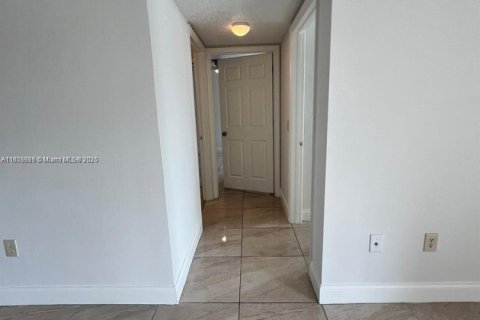 Купить кондоминиум в Коконат Крик, Флорида 3 спальни, 120.68м2, № 1958022 - фото 15