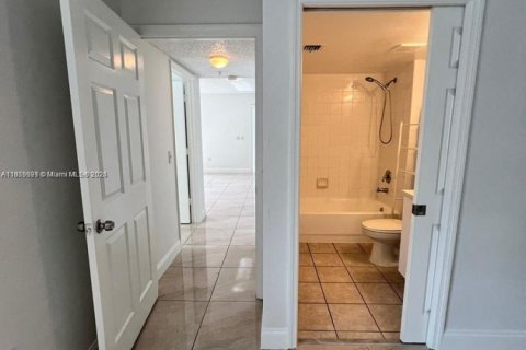 Купить кондоминиум в Коконат Крик, Флорида 3 спальни, 120.68м2, № 1958022 - фото 18